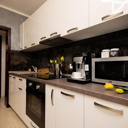 Central Apartament 3 ヤシ エクステリア 写真