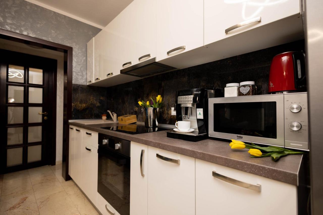 Central Apartament 3 ヤシ エクステリア 写真
